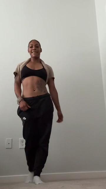 @Ariiii