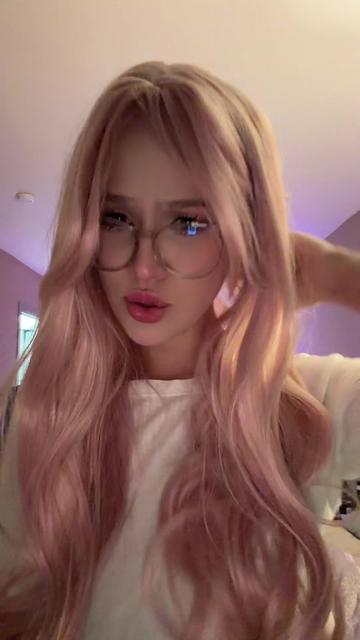 @Sofia_Hosok