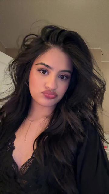 @niaaaa