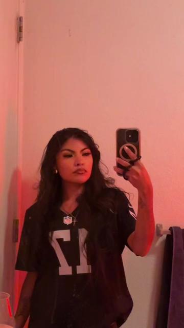 @𝔈𝔪𝔦𝔩𝔶💃🏽✍🏽