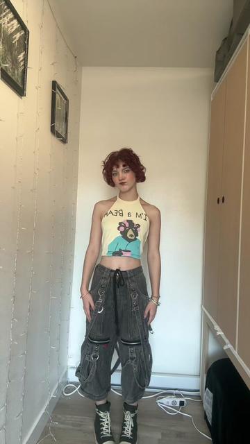 @~