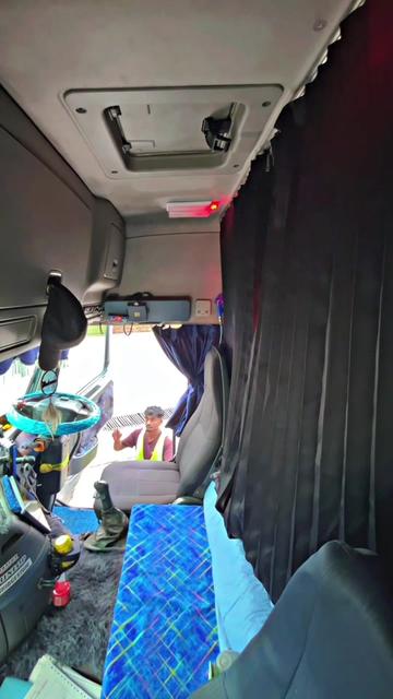 @Macha Truckers