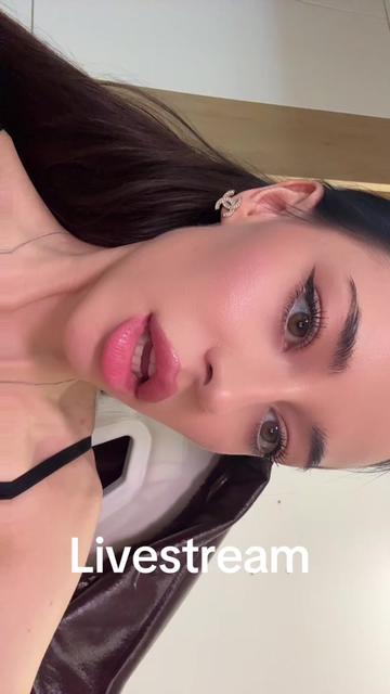 @Arina💕