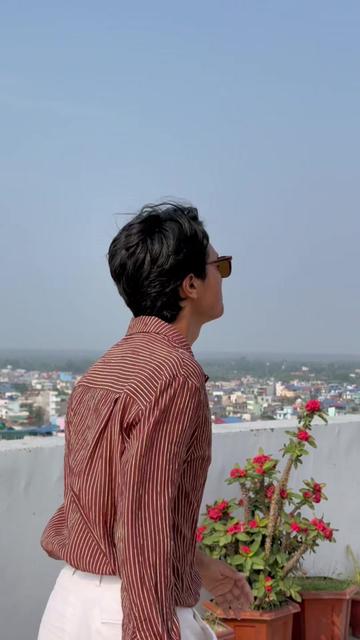 @👑Chris Gurung👑