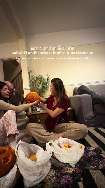 @ธิษา🎀