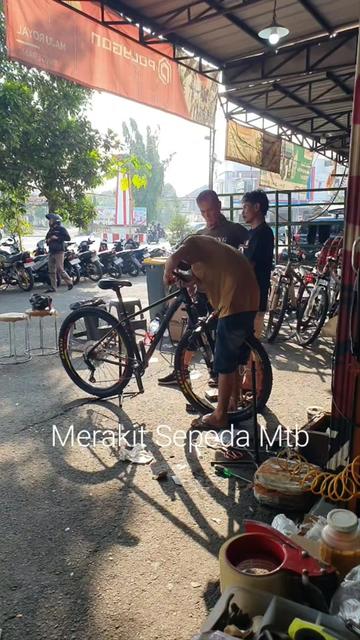 @Toko Sepeda Majuroyal