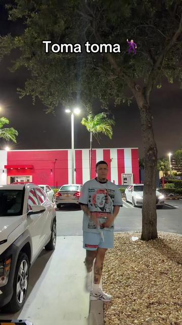 @JeyOne