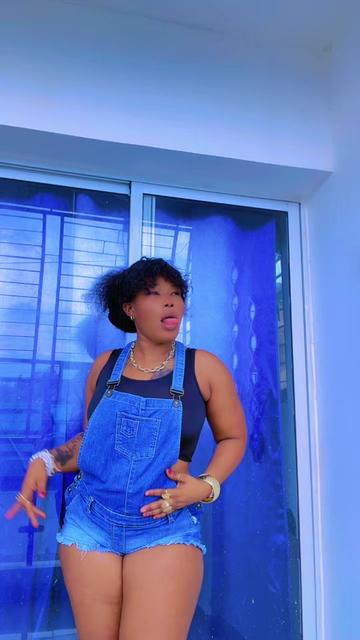 @Neyoudope Gyal