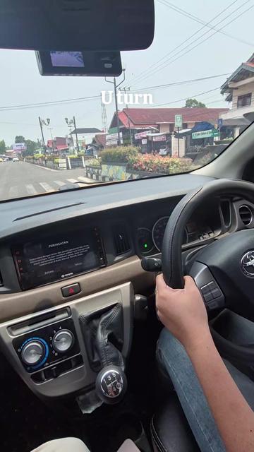 @Guru mengemudi | Helmi