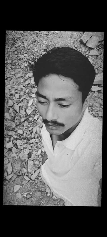 @ROSHAN Stha