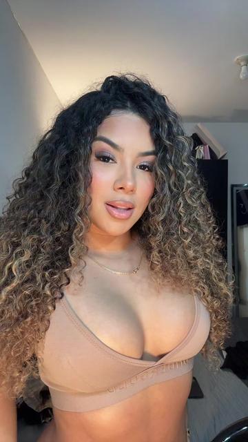 @Valery🍾👩🏽&zwj;🦱