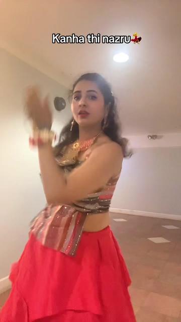 @(nidhzazz) Dr. Nidhi Joshi