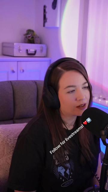 @April Amos
