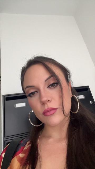 @mlaquinn