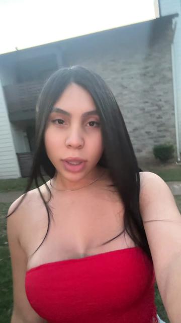 @Charlottepr_