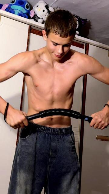@Лёлик