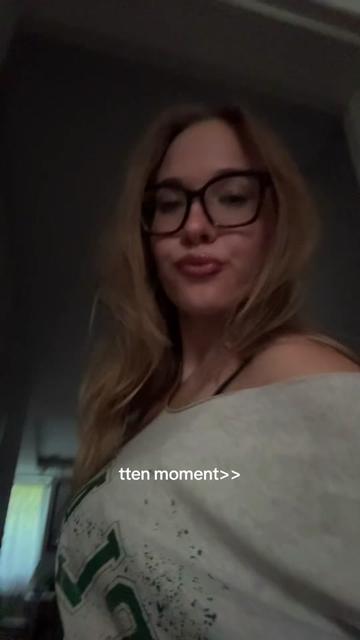 @em⋆˙⟡