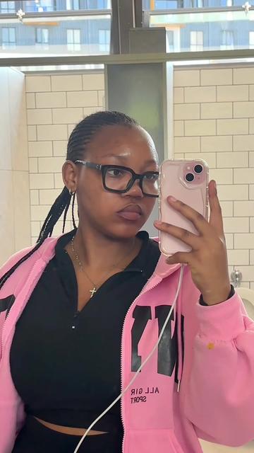 @Wandie we iPhone 15🧍🏻♀️
