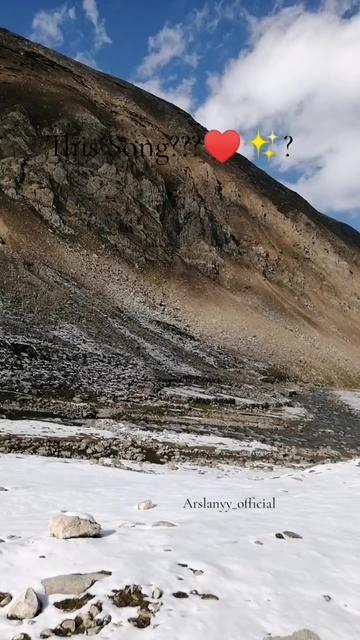 @Travel_with_Waqas