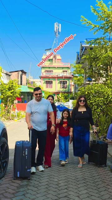 @डिजाइनकलेक्सन बिर्तामोड होलसेल