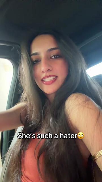 @Pria