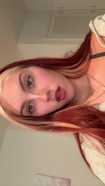 @not_ainsleyjohnson