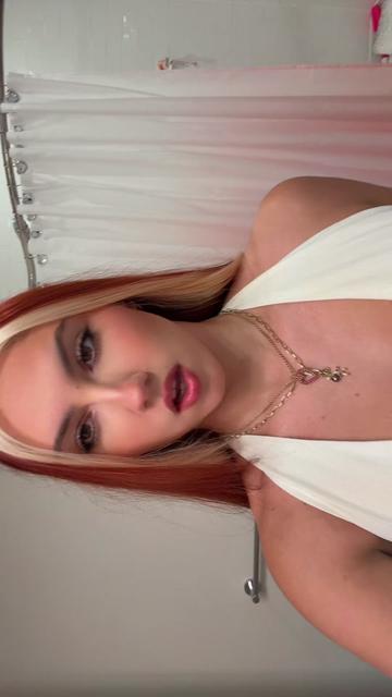 @not_ainsleyjohnson