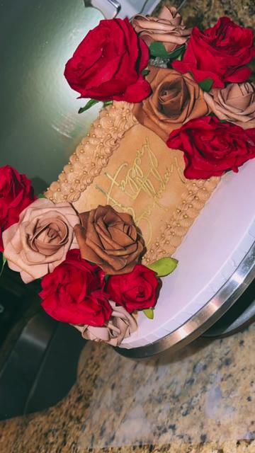 @Mia’s Dazzling Treats