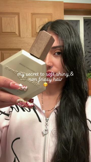 @𝓚𝓪𝓻𝓵𝓪 𝓜𝓲𝓬𝓱𝓮𝓵𝓵𝓮 🦋
