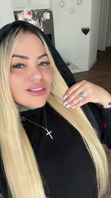 @🖤🦉LA RUBIA🥥❤️