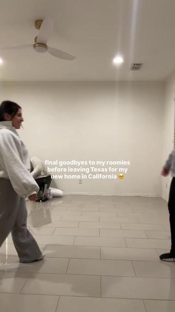 @BethDebayle