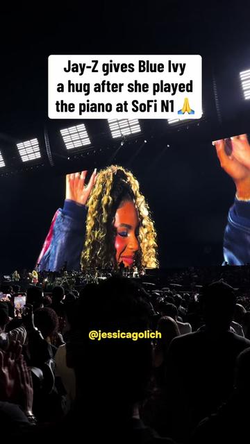 @JessicaGolich