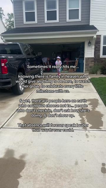 @mollie b. | the relatable mom