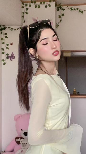 @Nov_14🦋☘️