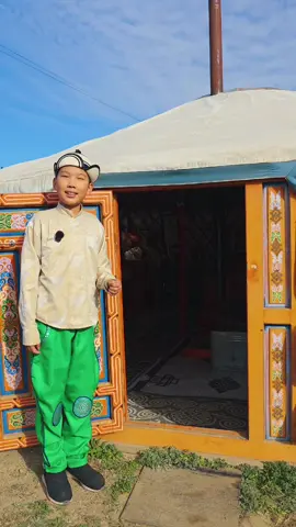 @Mongolian Nomad Family