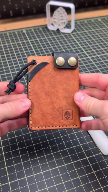 @Of Bark & Bloom Leather co