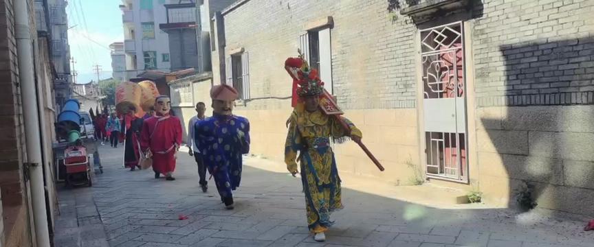 @美国华讯