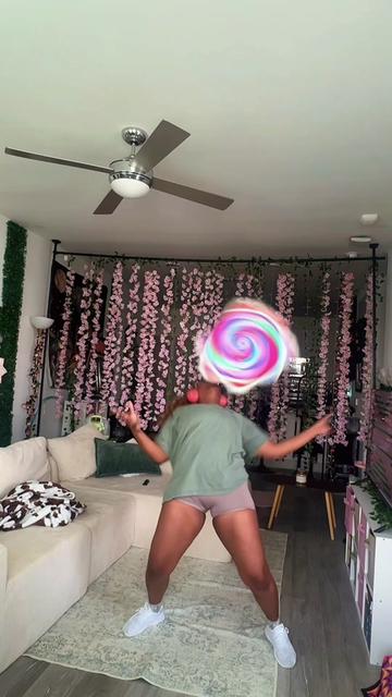 @WellBehavedLassie🍭🍄