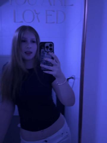 @𝐂𝐡𝐚𝐫𝐥𝐨𝐭𝐭𝐞