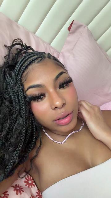 @leilamiraclee
