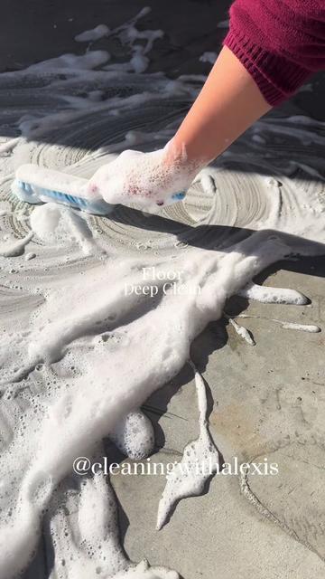 @AlexisCleanASMR