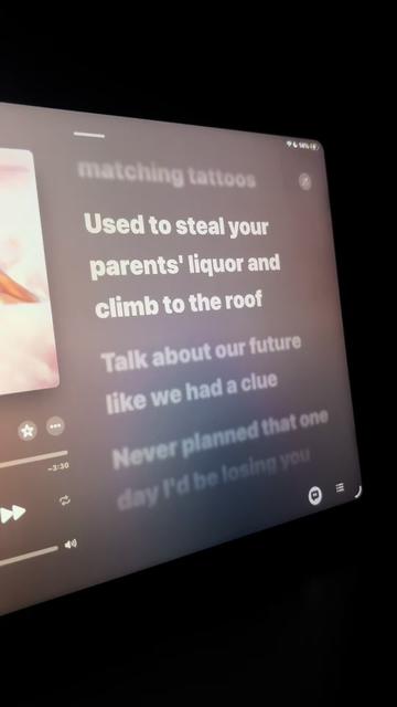 @🎧