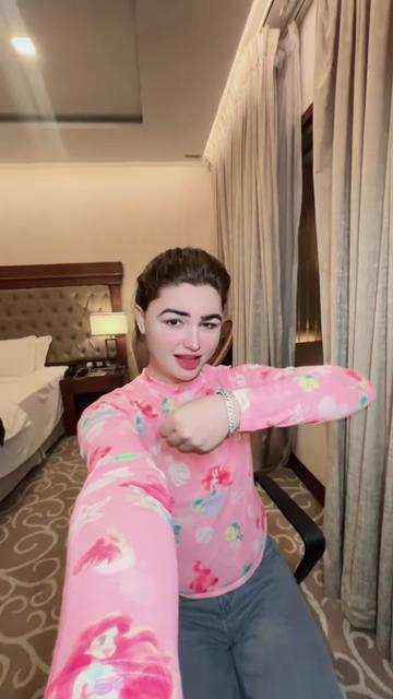 @NAYAB  KHAN🥀🙈🥵