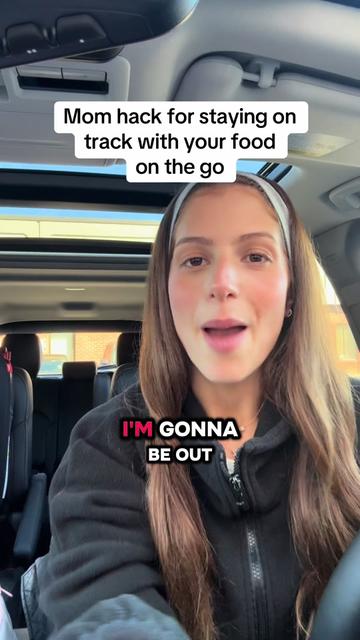@Marlie | Fitness + Motherhood