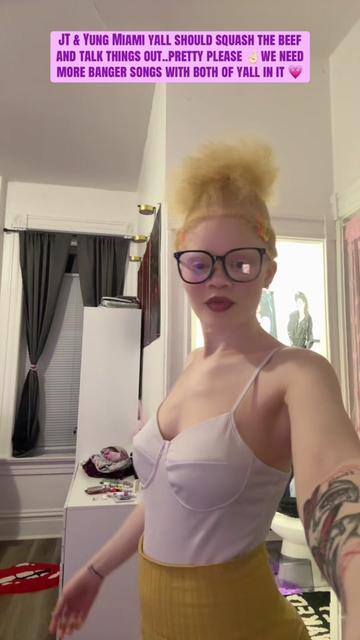 @_uniquelyher_