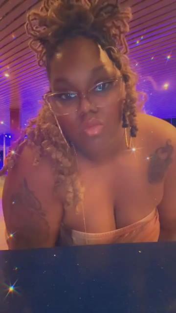 @URfavoriteDESIRE