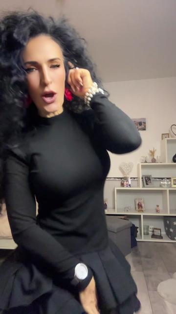 @Karolina