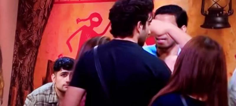 @MERA NAAM Hai Bulla Ron