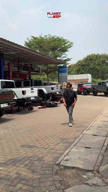 @Planet Jeep