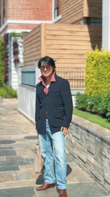 @👑Chris Gurung👑